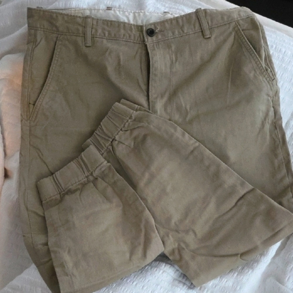 Levi's Khaki Pants